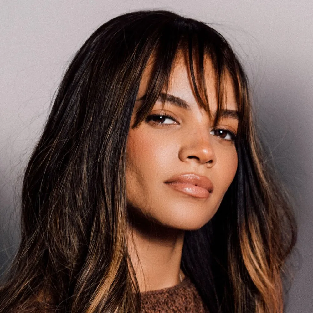 Leslie Grace