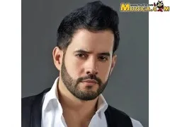 Manny Cruz
